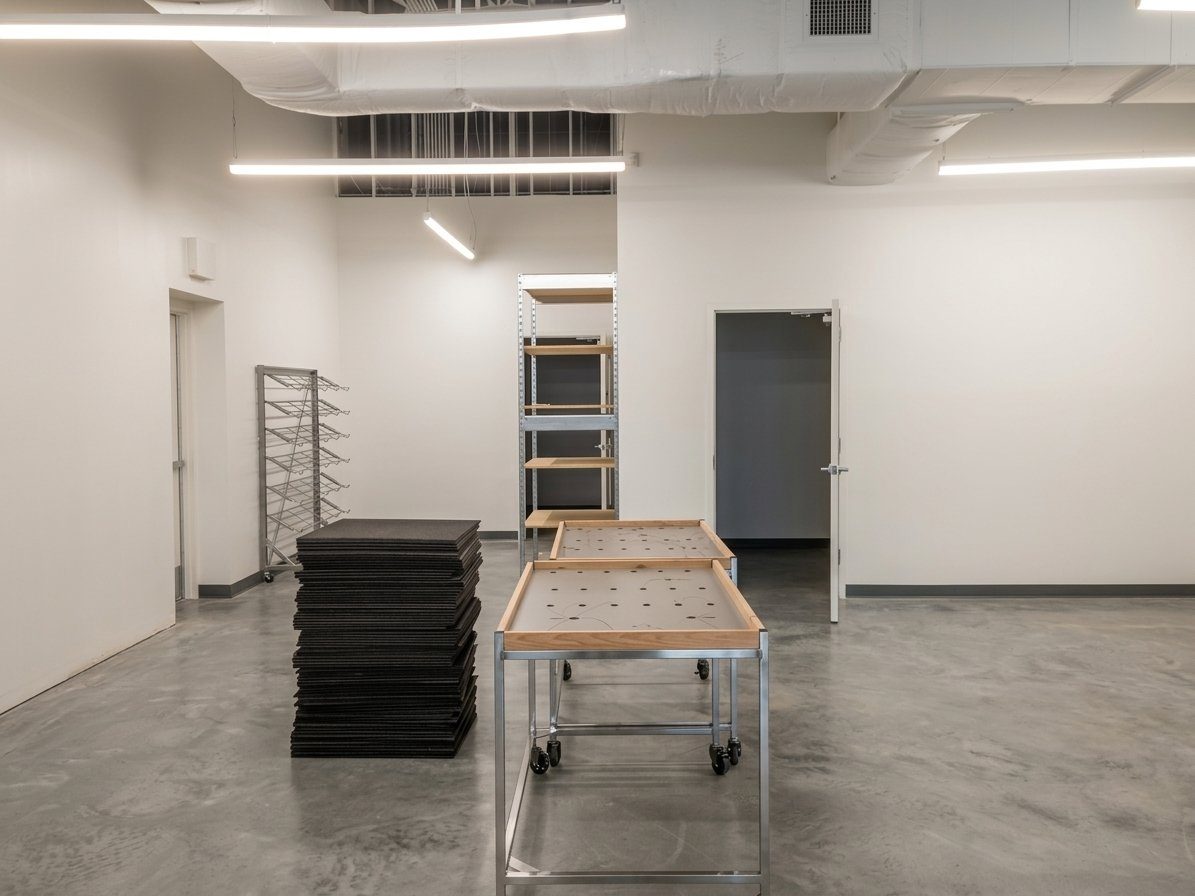 DSW merchandising wall construction, Capitol Heights, MD